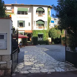 La Marjolaine Hotell